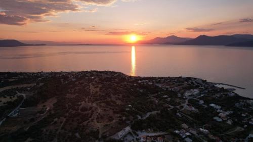 Platistomo Apartment | Efi Pool & View Alepochori i