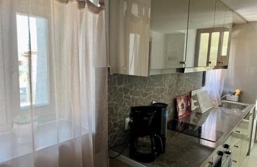 Ioulida Apartment | Stylish New Apartment in the Center of Ioulida, Kea
