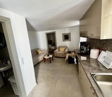 Ioulida Apartment | Stylish New Apartment in the Center of Ioulida, Kea