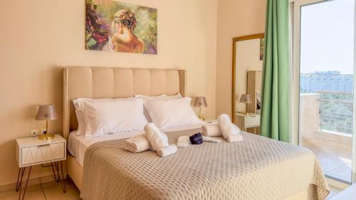 Isthmia Apartment | Kyras Vrysi Retreat Mountain Views & BBQ