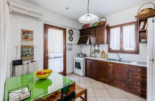 Plitra Apartment | Demie's Maisonette in Plytra with SeaView