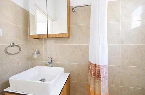 Patitiri Apartment | Flower's Studio Alonnisos - Artemis Summer Escape