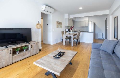 Palaio Faliro Apartment | Waylink Residences-Marina Floisvou-ZA