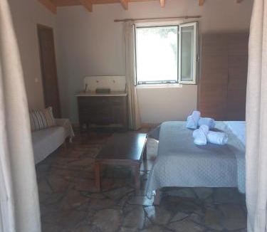 Gargaliani House | Epicurus beach cottage