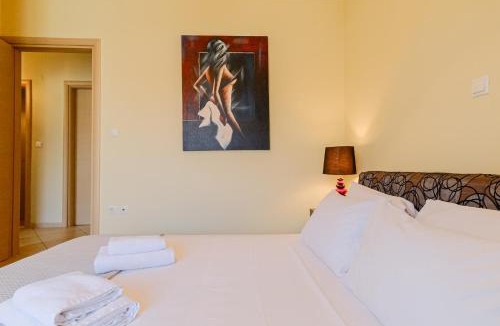 Pylaia-Chortiatis Apartment | Hazel Suburb Apt
