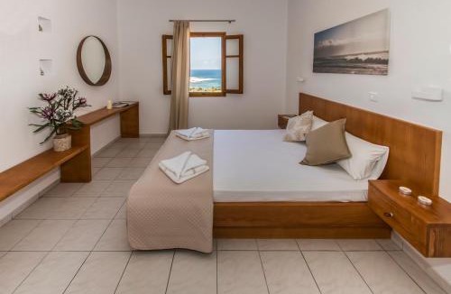 Milos Hotel | Galini