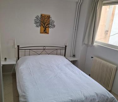 Khalkis Apartment | Charming Studio