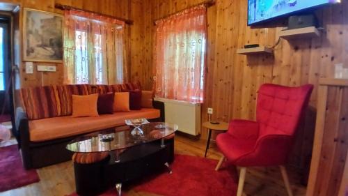 Dimitsana House | family home