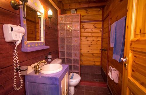Synikia Mesi Trikalon House | Colours' Chalet