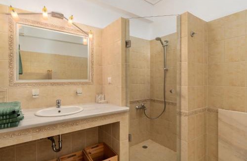 Pylos-Nestoras House | Vrisoules Tapia Poolvilla