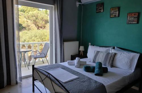 Platanitis Apartment | Helen's Seaside Apartment