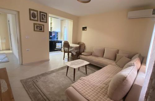 Lazarat Apartment | Vacation Home Kondi Ilia