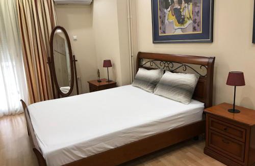Agios Onoufrios Apartment | Διαμέρισμα στο κέντρο της Θήβας