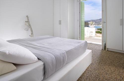 Milos Villa | Ninos Houses