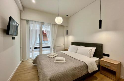 Neapoli Apartment | 3BR Modern & Spacious apt