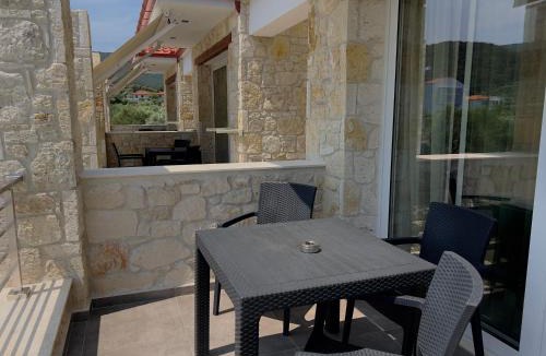 Sarti Apartment | Eleonas Suites