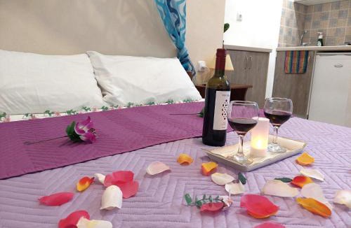 Perissa House | Evelina Pension Guest beach House-rooms and studios means vacation beside the sea-swimming in the sea-There is nothing like a morning walk on a beach-Beachlife definitely has a different vibe