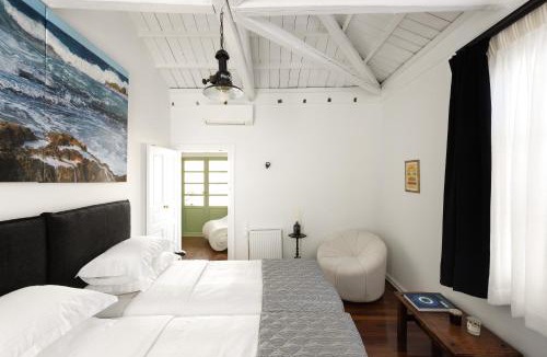 Plaka Apartment | House of Andele - villa in plaka acropolis view