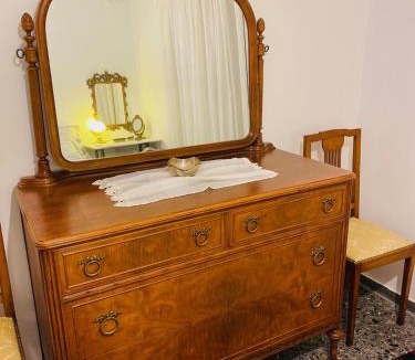 Monastiraki House | Heirlooms and Halos