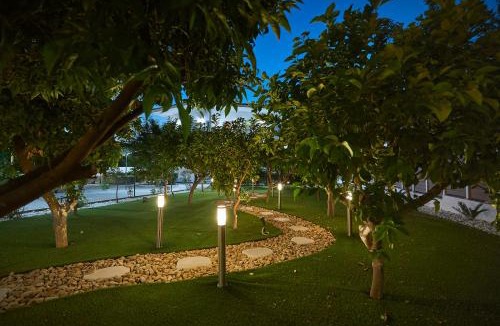 Salamis Villa | Villa Mairi - 2 private pools & Game Room near Athens