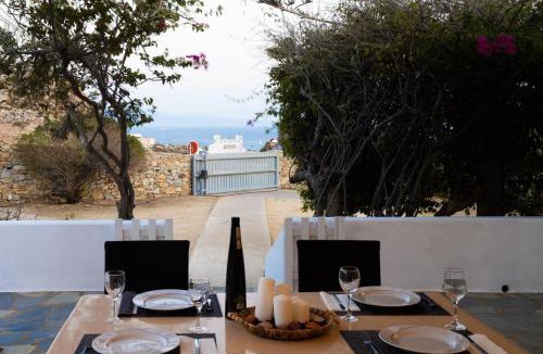 Platis Gialos House | Traditional Mykonian House with sea view!