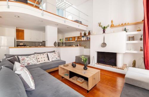 Plaka Apartment | Athenian Getaway Villa in Plaka with Acropolis View by Athenian Homes