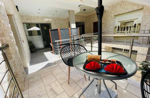 Ligourio Apartment | Xenios Suites