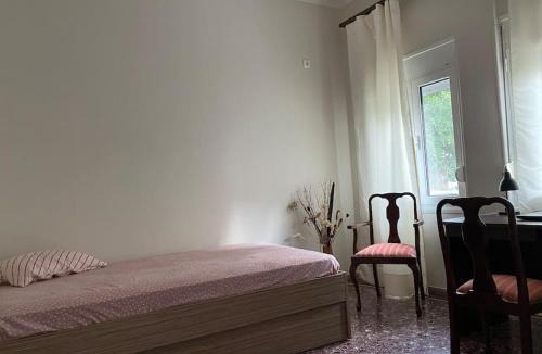 Khalkis Apartment | Διαμέρισμα με Κήπο στο Κέντρο της Χαλκίδας
