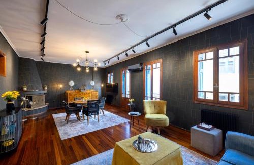 Thissio Villa | Live Your Myth Villa with Acropolis View Plaka
