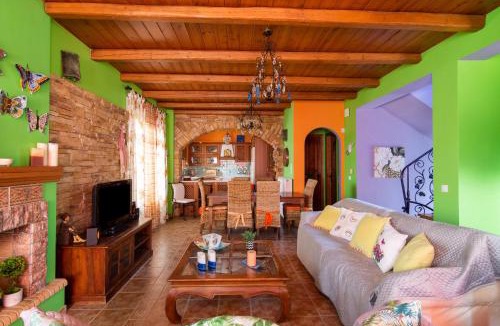 Platistomo Villa | Premium Villa In Alepochori