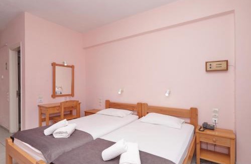 Skopelos Town Hotel | Dolphin Hotel