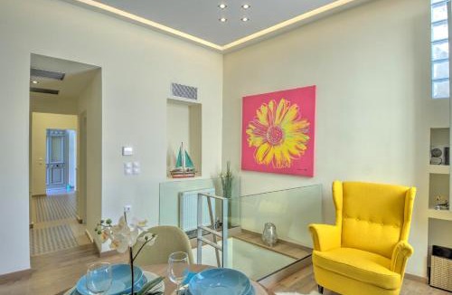 Plaka Apartment | Stylish and cozy house in Athens, Plaka