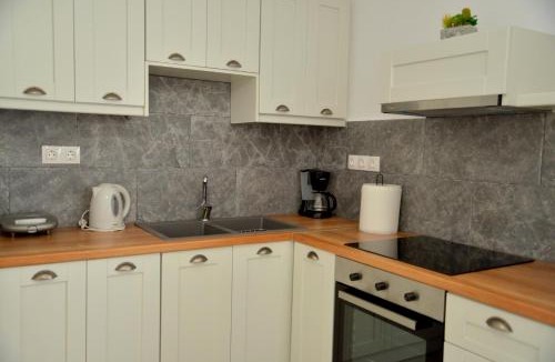 Adamas Apartment | Veletas Rooms