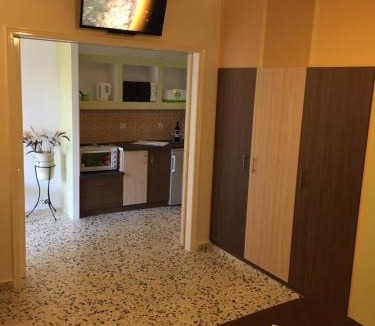 Troulos Apartment | Villa Jeanna
