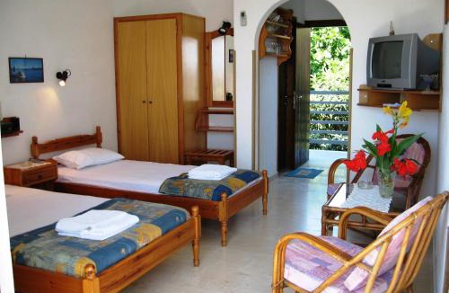 Katsarou Apartment | Skiathos Studios Panorama