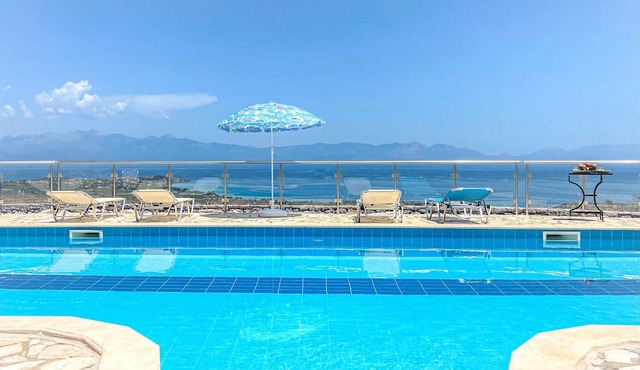 Awesome Home in Koroni With Outdoor Swimming Pool, Wifi and 4 Bedrooms