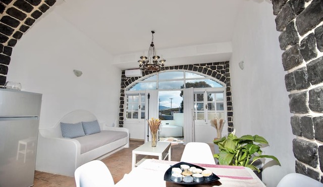 Dawn Suites Santorini