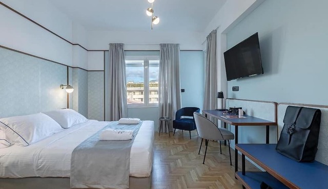 Acro Urban Suites