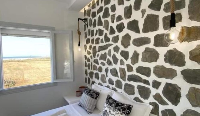 Stone House Agia Anna Naxos