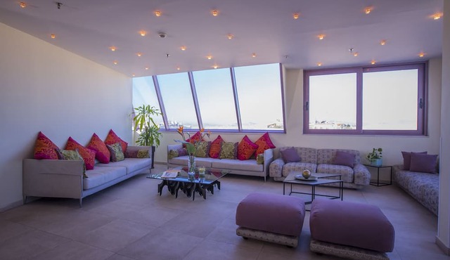 Novus City Hotel
