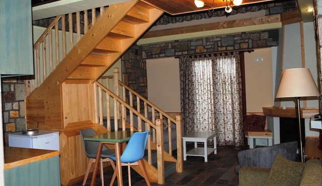 Oreiades Suites