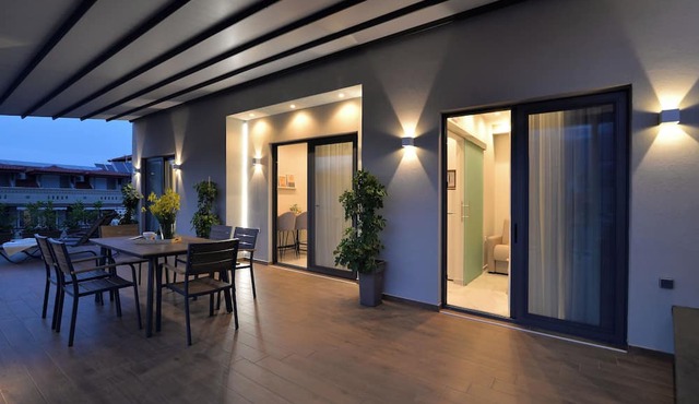 Irida Apartments