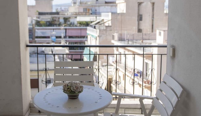 Athens Deluxe Apartment near Acropolis