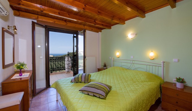 Dimosthenis Villas in Chania
