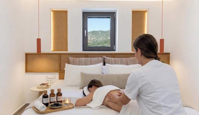 Axopetra Hotel