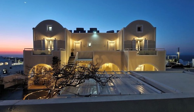 Kiklamino Sunset Suites