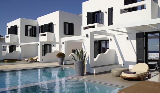 Sereno Natu Villas in Skyros