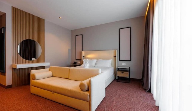 Amelia Mare Hotel in Golem