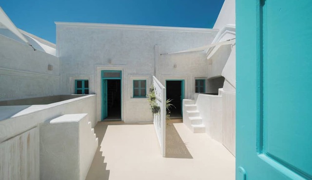 Marla Luxury Residences in Santorini