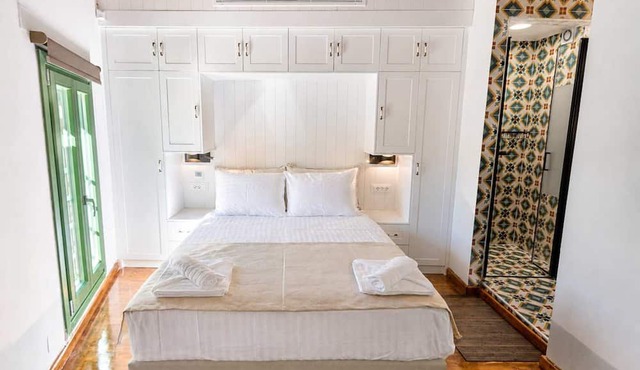 Casa Di Nonno-jacuzzi Mountain View Stay in Lesvos